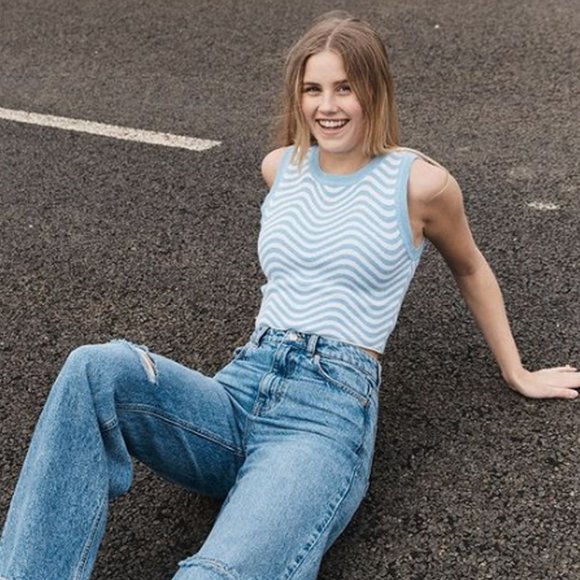 Size-S, Jay Jays crop knitted top - Picture 5 of 6